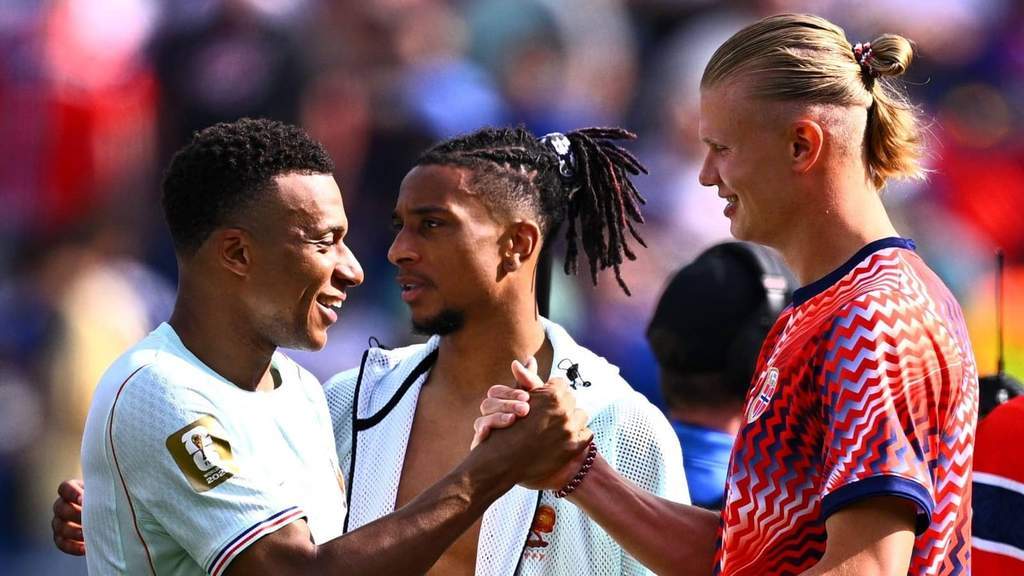 Real Madrid Incar Michael Olise, Perez Terobsesi Rekrut Sang Galactico