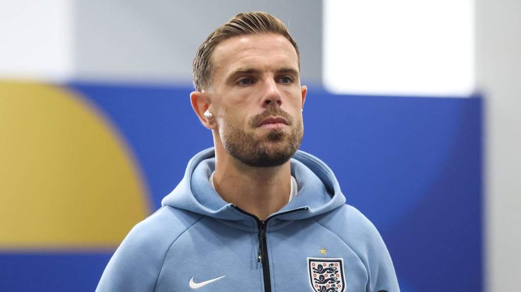 Gelandang Inggris Jordan Henderson mengalami cedera pergelangan tangan serius di Piala Dunia
